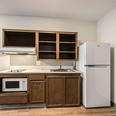 Woodspring Suites Doral Miami Airport Экстерьер фото